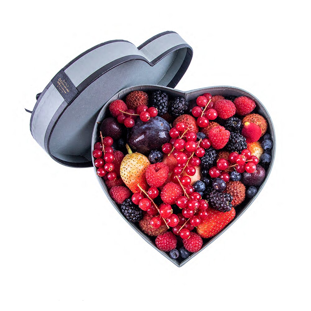 The Classic Love (Berries) Medium