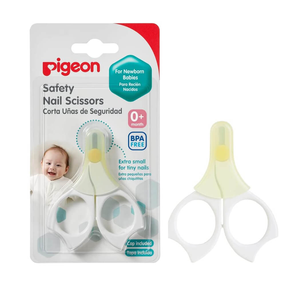 Pigeon Safety Nail Scissors With Cap  Extra Small For Newborn Babies